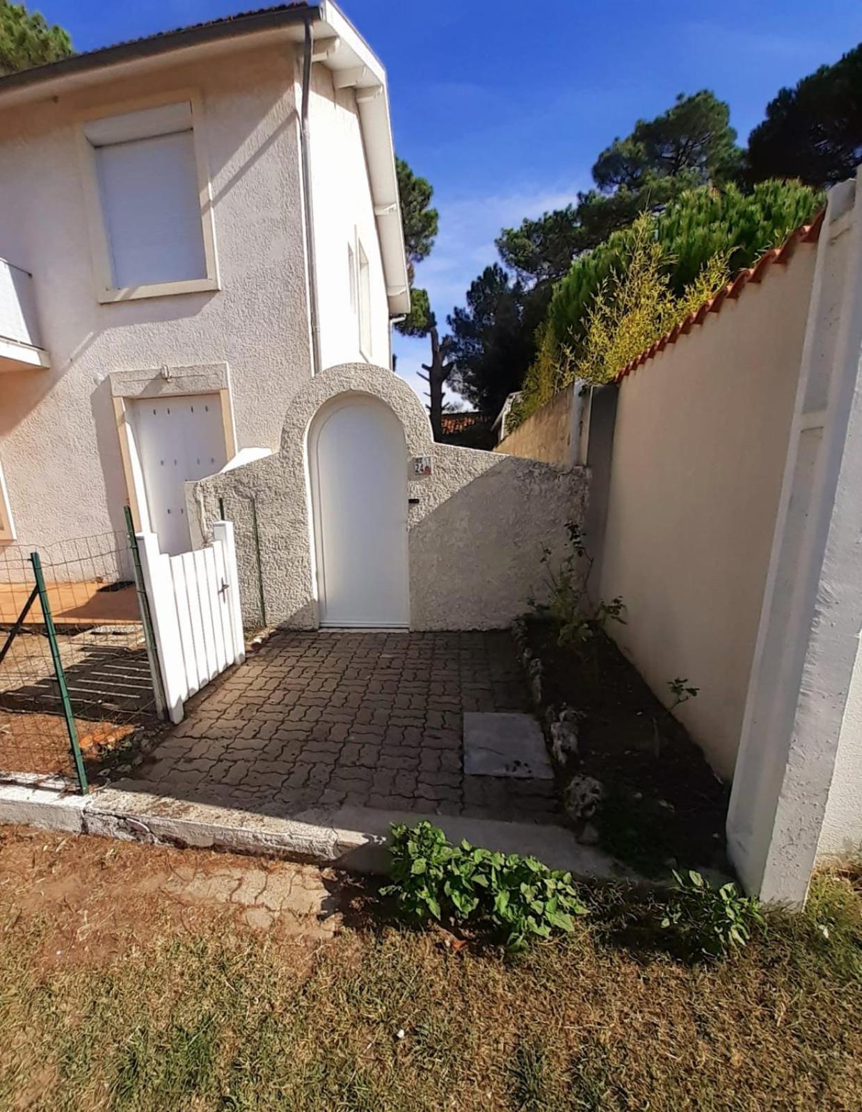 A 2 Pas De La Plage De La Vallieres Saint-Georges-de-Didonne Exterior foto